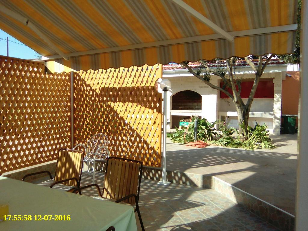 Hana Apartments ซาดาร์ ภายนอก รูปภาพ